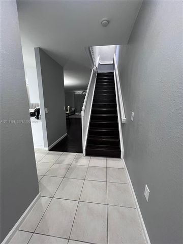 681 NW 42nd Ave -, Plantation, FL 33317
