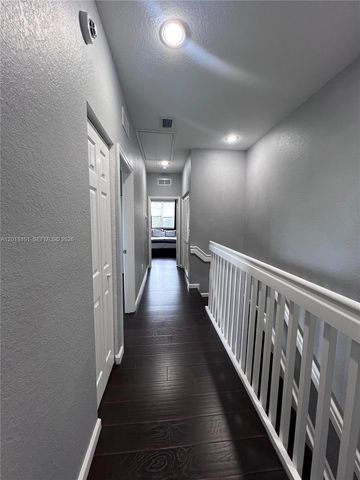 681 NW 42nd Ave -, Plantation, FL 33317