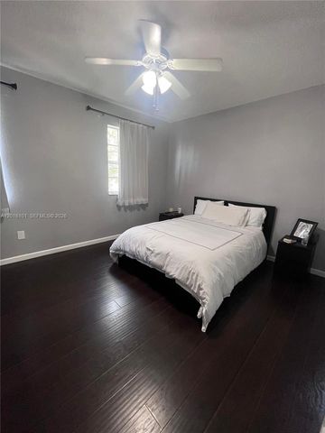 681 NW 42nd Ave -, Plantation, FL 33317