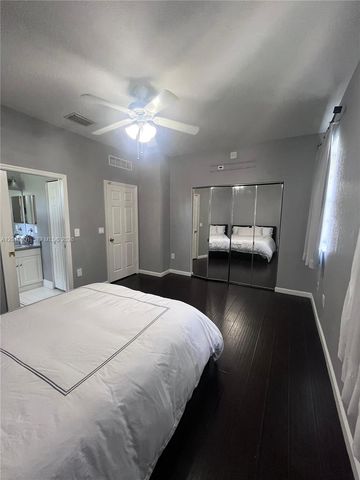 681 NW 42nd Ave -, Plantation, FL 33317