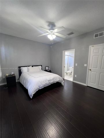 681 NW 42nd Ave -, Plantation, FL 33317