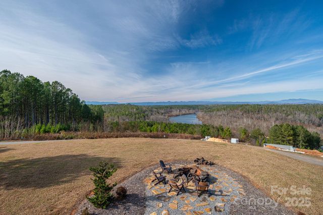 125 Catawba Cove Drive NW, Valdese, NC 28690