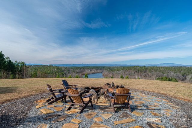 125 Catawba Cove Drive NW, Valdese, NC 28690