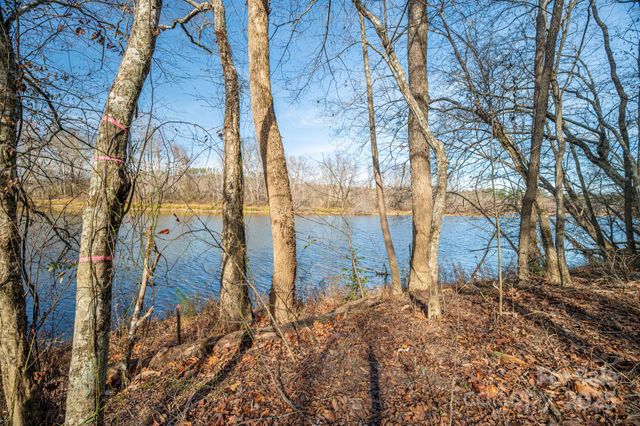 125 Catawba Cove Drive NW, Valdese, NC 28690