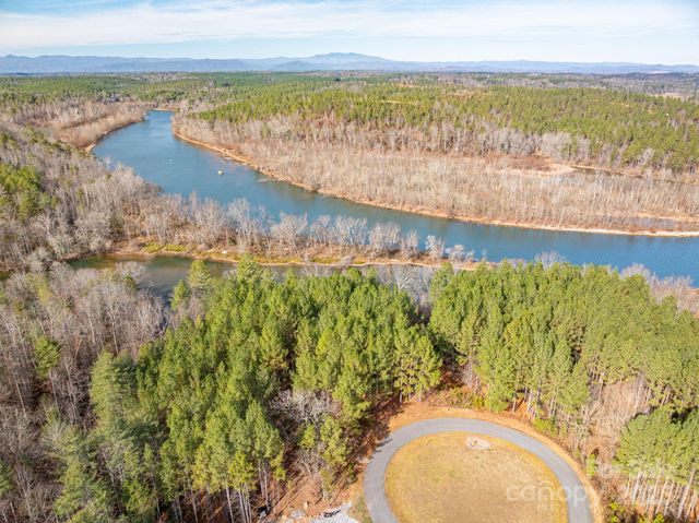 125 Catawba Cove Drive NW, Valdese, NC 28690