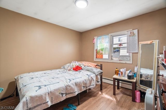 80 Pennington St, Paterson City, NJ 07501