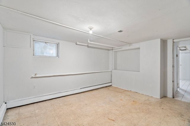 80 Pennington St, Paterson City, NJ 07501