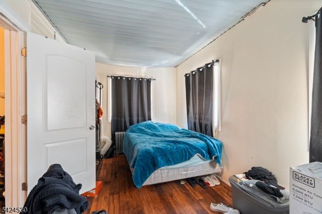 80 Pennington St, Paterson City, NJ 07501