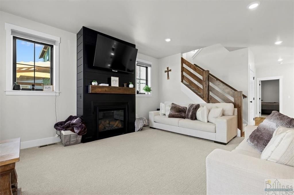 1863 ST Paul Lane, Billings, MT 59101 photo 2