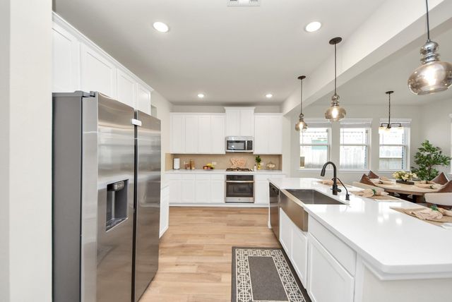 2715 Bisbee Road, League City, TX 77573