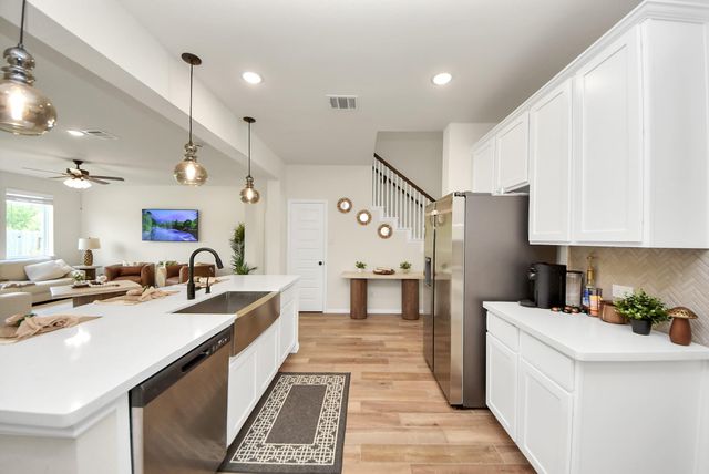 2715 Bisbee Road, League City, TX 77573