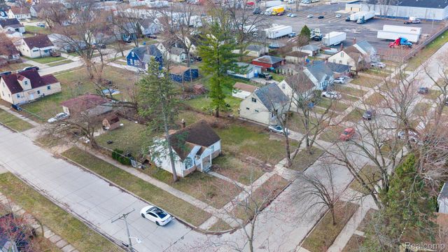 26115 Powers Avenue, Dearborn Heights, MI 48125