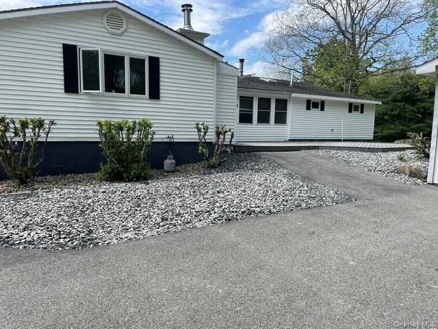 100 Decker Road 2, Wallkill, NY 12589