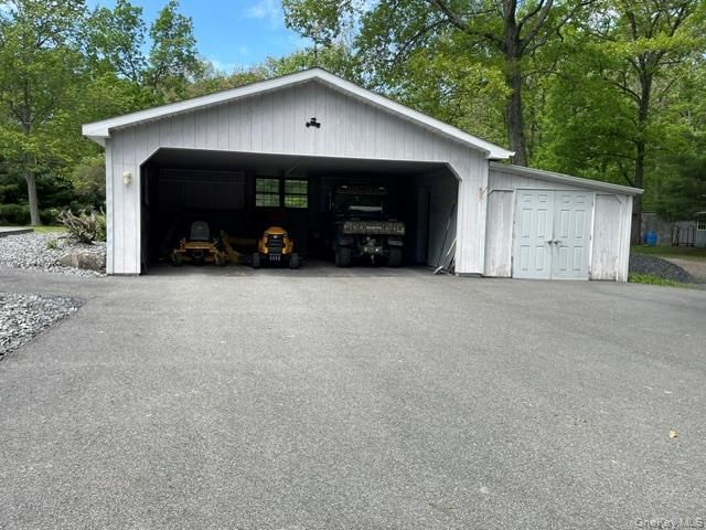 100 Decker Road 2, Wallkill, NY 12589