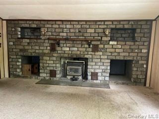 100 Decker Road 2, Wallkill, NY 12589