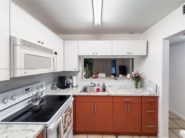 19761 SW 114th Avenue 338, Miami, FL 33157