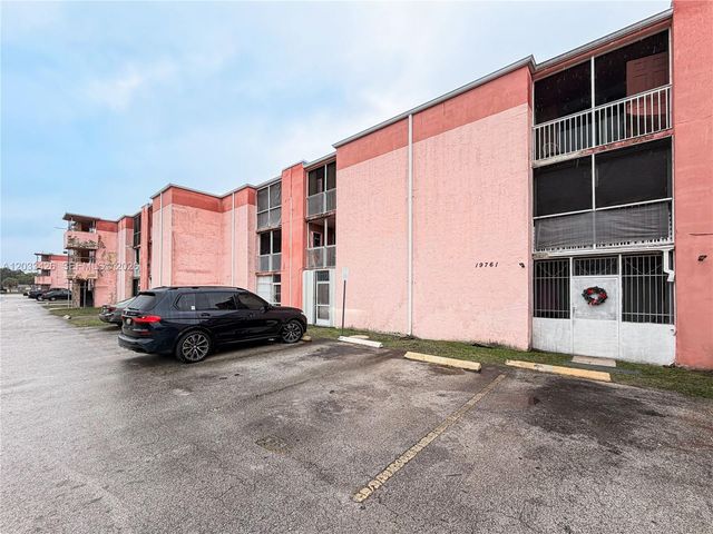 19761 SW 114th Avenue 338, Miami, FL 33157