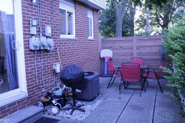 27881 Eastwick Drive, Roseville, MI 48066