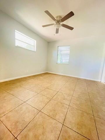 415 NW 7TH Court, Boynton Beach, FL 33426