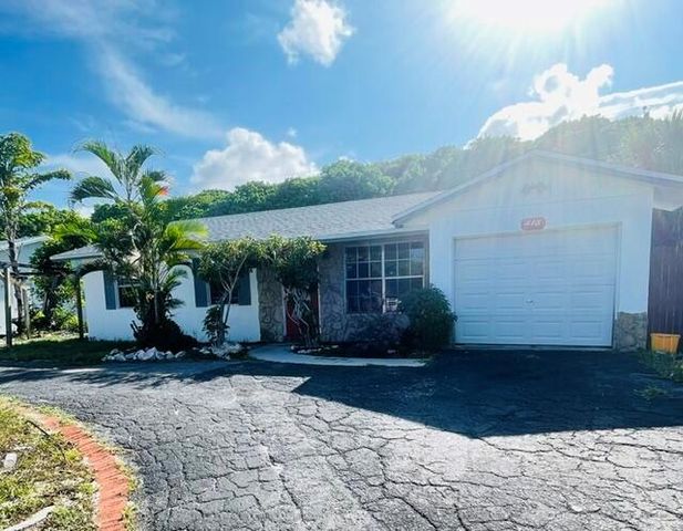 415 NW 7TH Court, Boynton Beach, FL 33426