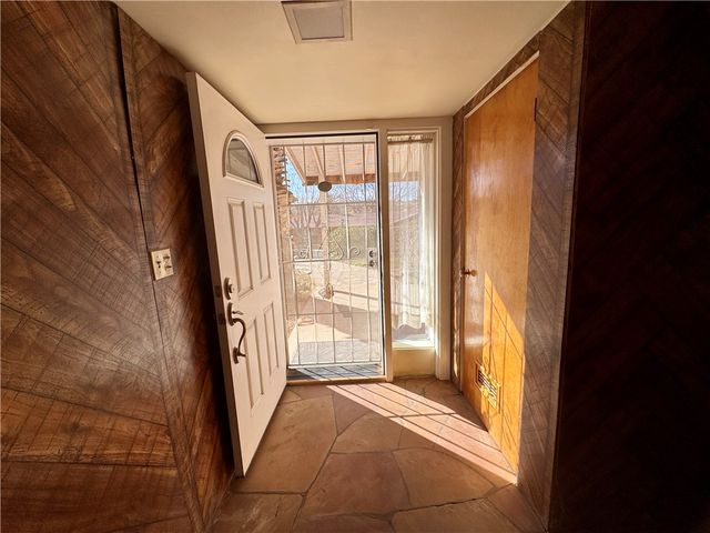 1020 Longview Avenue, Kingman, AZ 86401