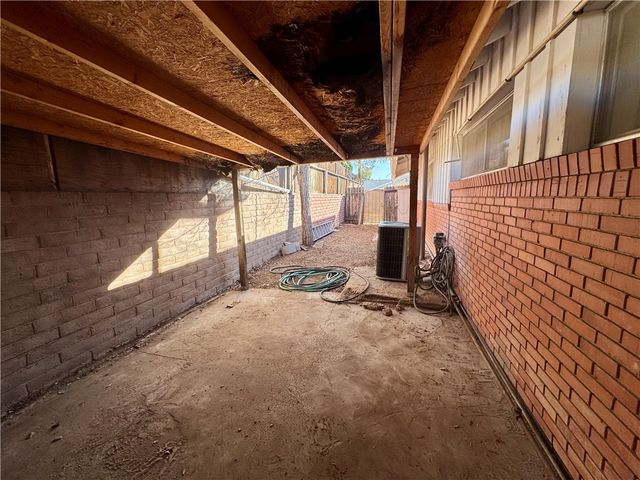 1020 Longview Avenue, Kingman, AZ 86401