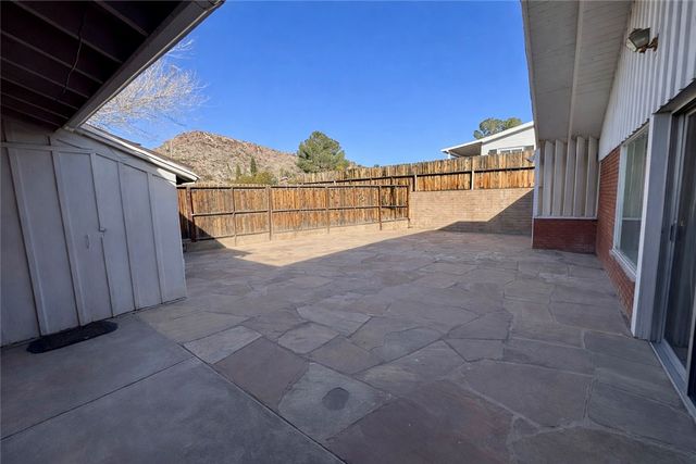 1020 Longview Avenue, Kingman, AZ 86401