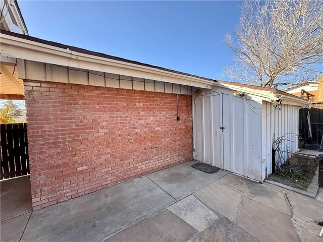 1020 Longview Avenue, Kingman, AZ 86401