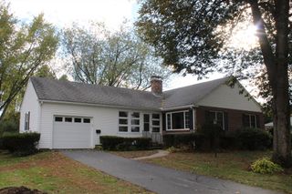 40 Eastern Ave, Deerfield, MA 01373