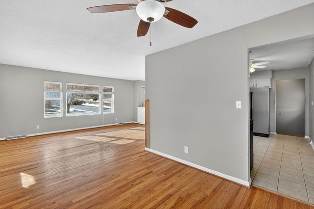 2921 Meadow Lane, West Des Moines, IA 50265