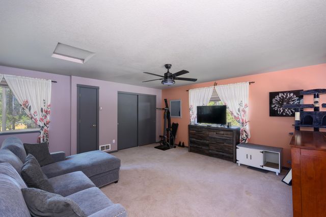 55340 Gross Drive, Bend, OR 97707