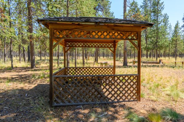 55340 Gross Drive, Bend, OR 97707