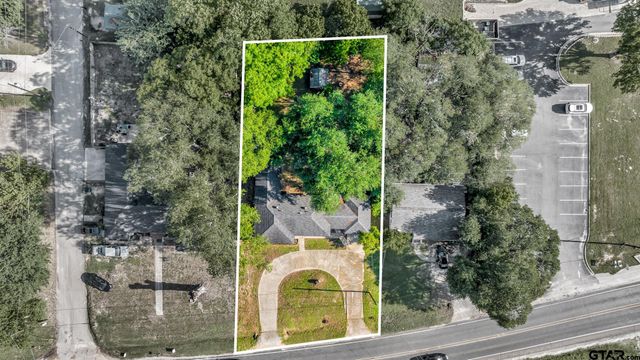 315 E Hubbard St, Lindale, TX 75771
