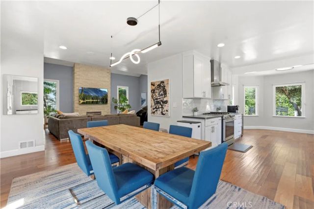 129 N Crescent Heights, Los Angeles, CA 90048