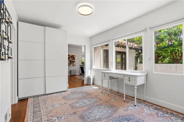129 N Crescent Heights, Los Angeles, CA 90048