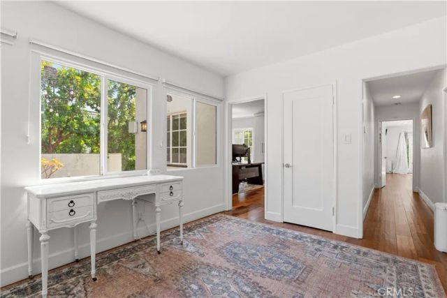 129 N Crescent Heights, Los Angeles, CA 90048