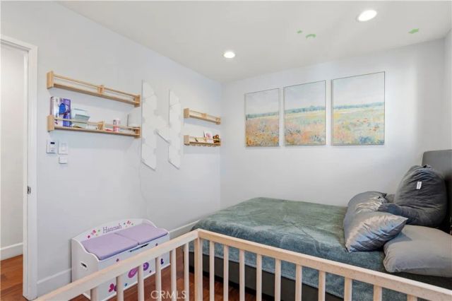 129 N Crescent Heights, Los Angeles, CA 90048