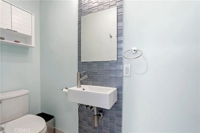 129 N Crescent Heights, Los Angeles, CA 90048