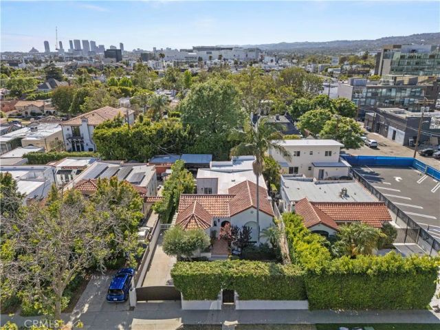 129 N Crescent Heights, Los Angeles, CA 90048