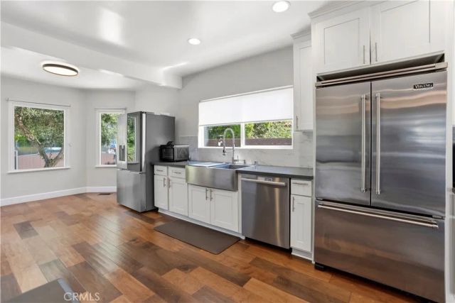 129 N Crescent Heights, Los Angeles, CA 90048