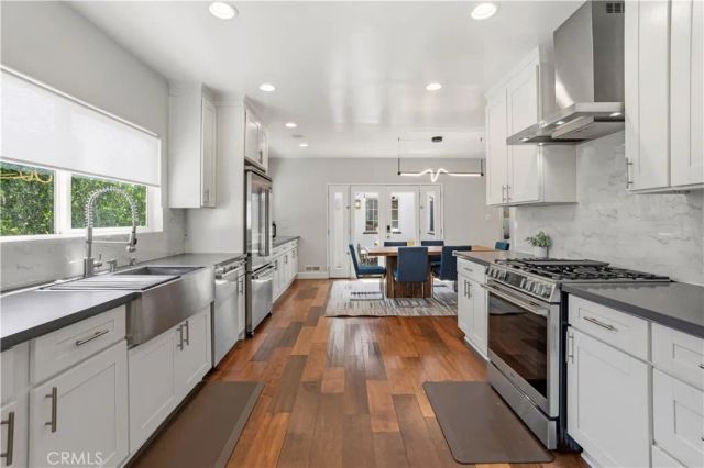 129 N Crescent Heights, Los Angeles, CA 90048