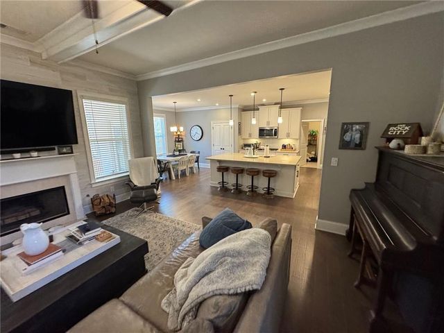 4212 Gunnerson Lane, Kennesaw, GA 30152