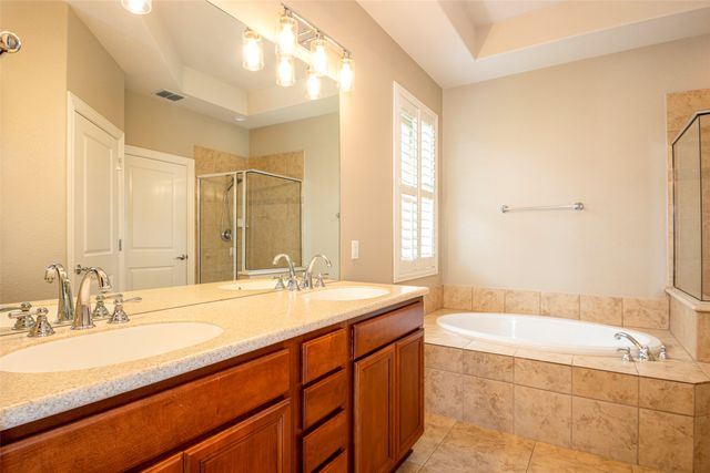 529 Burnswick Isles Way, Frisco, TX 75036