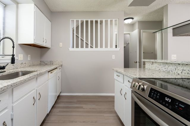 5504 S Gold St, Unit 200, Wichita, KS 67217