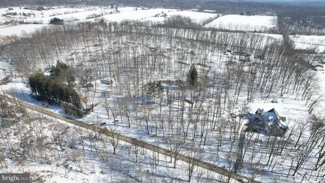 233 CONGO NIANTIC RD, Barto, PA 19504