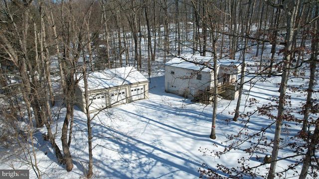 233 CONGO NIANTIC RD, Barto, PA 19504