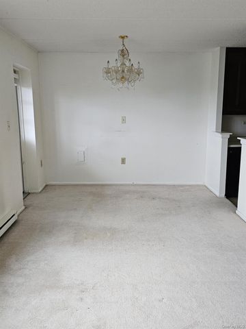 160 academy Street 8C, Poughkeepsie, NY 12601