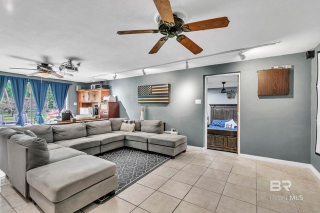 18127 County Road 10, Foley, AL 36535