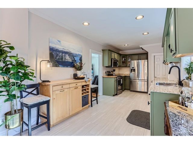 1414 N Clarkson St, Denver, CO 80218