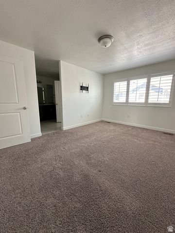 3167 W 3725 S, West Haven, UT 84401